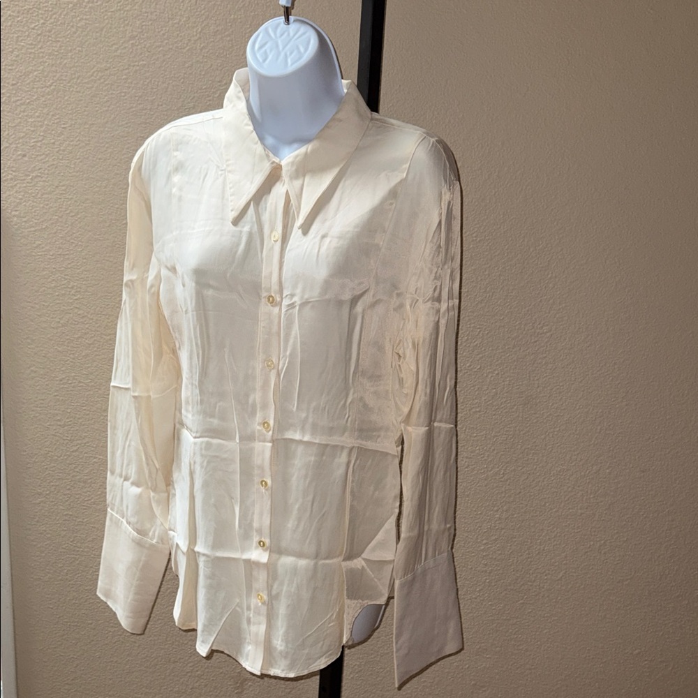 Zara Glam Cream Satin French Cuff Pointed Collar Button Up Blouse Women’s Size L